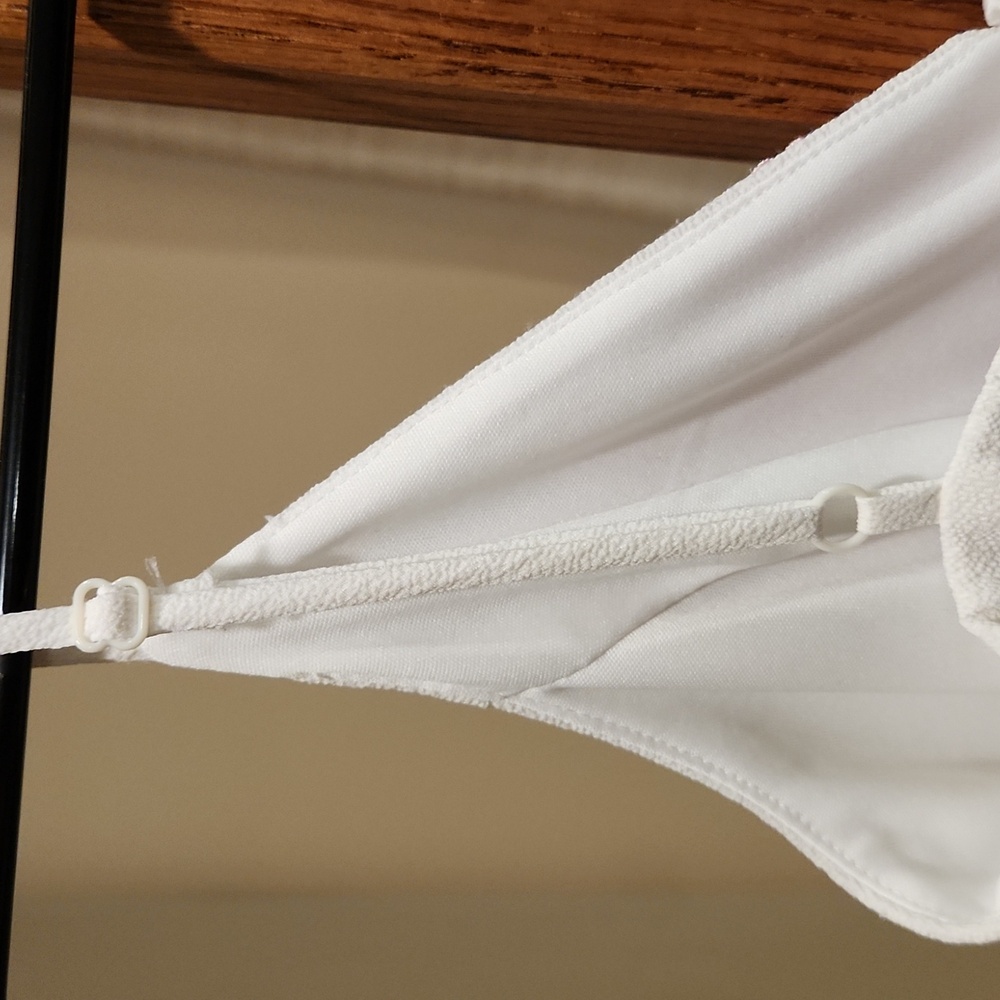 White with floral applications summer or homecoming dress. Size 1/2 - Picture 5 of 16